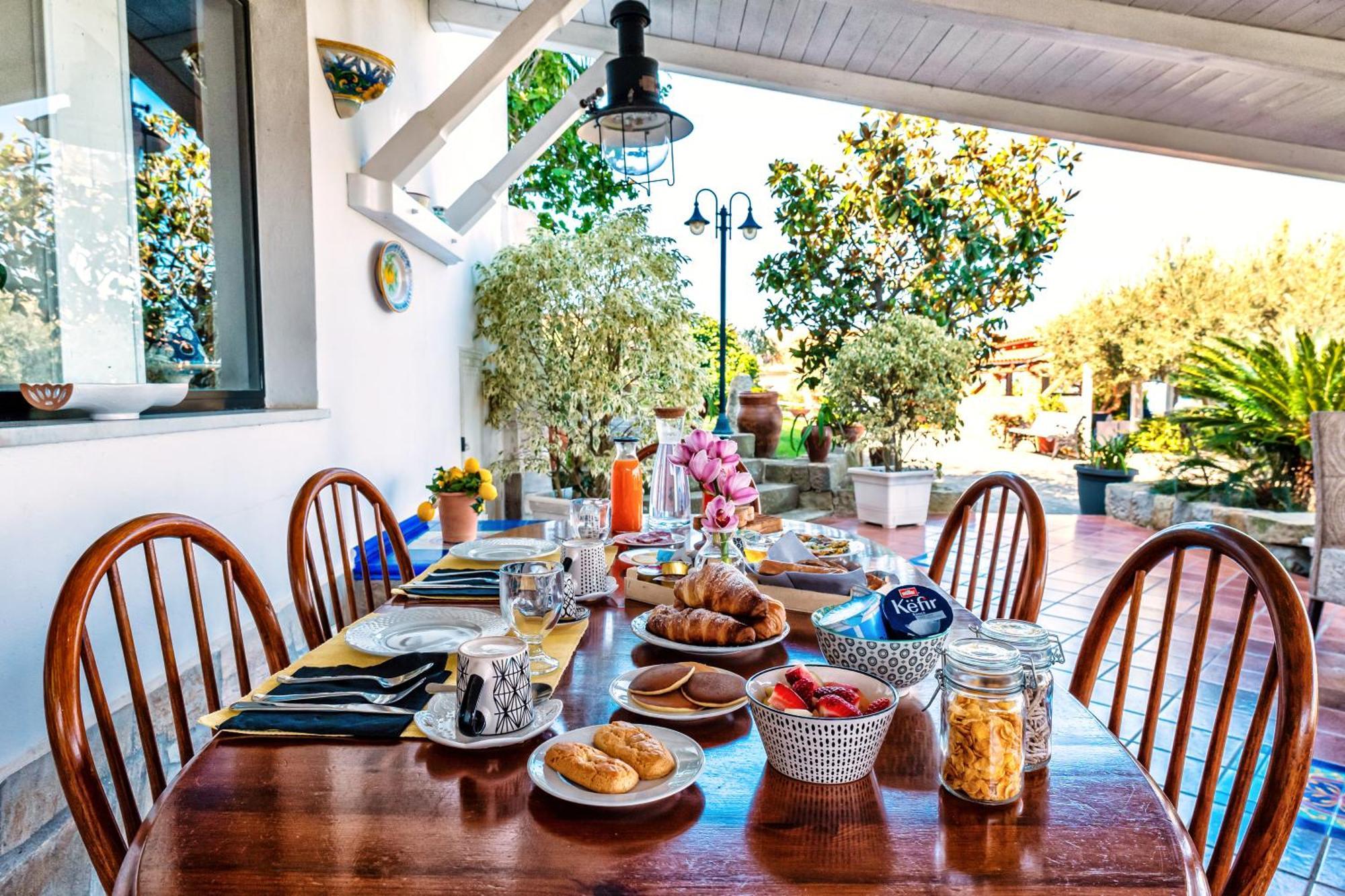 B&B Villa Bency Capo dʼOrlando Dış mekan fotoğraf